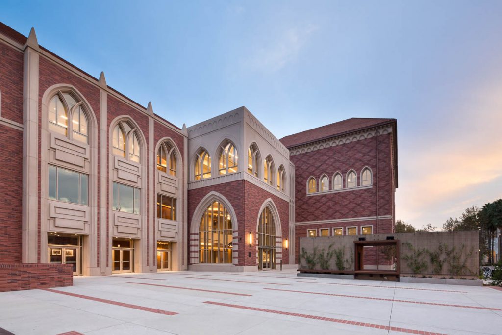 The Glorya Kaufman International Dance Center. Photo by Ema Peter