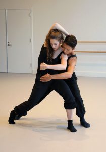Student Jane Zogbi with Hubbard Street Dance's Issac Aoki in rehearsal at USC Kaufman. Photo by Celine Kiner
