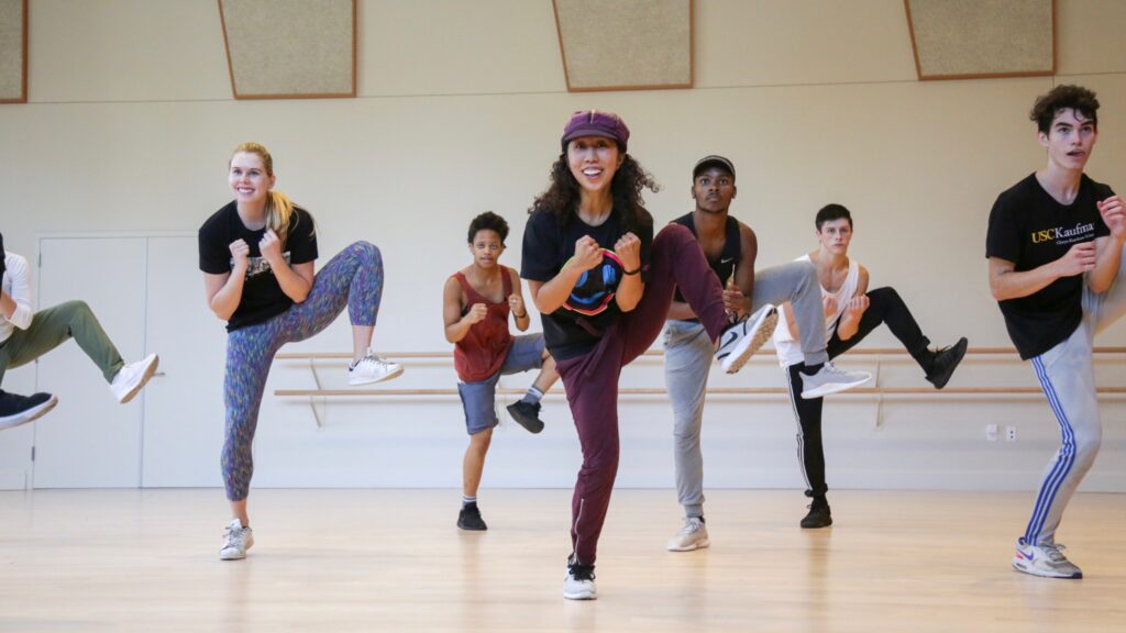 Tiffany Bong leads USC Kaufman students in her hip-hop class.